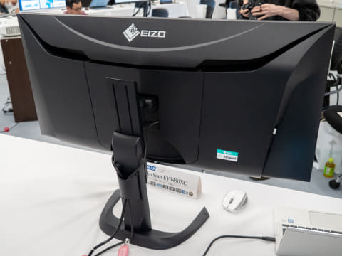 EIZO、初のWebカメラ/マイク搭載34.1型UWQHD湾曲モニター - PC Watch