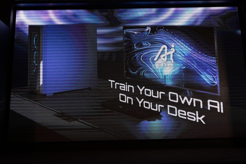 Train Your Own AI On Your Deskを実現