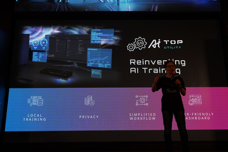 クリック操作でトレーニングのオプションを切り替えられるAI TOP Utility