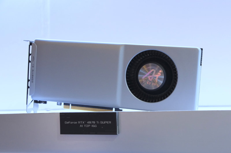 GeForce RTX 4070 Ti SUPER AI TOP 16G