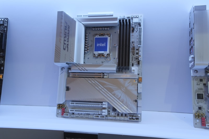 次世代Z AORUS ELITE X ICE