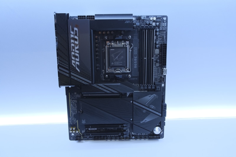 B650E AORUS PRO X USB4