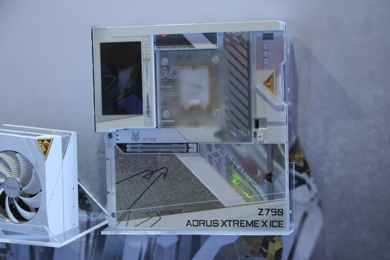 Z790 AORUS XTREME X ICE