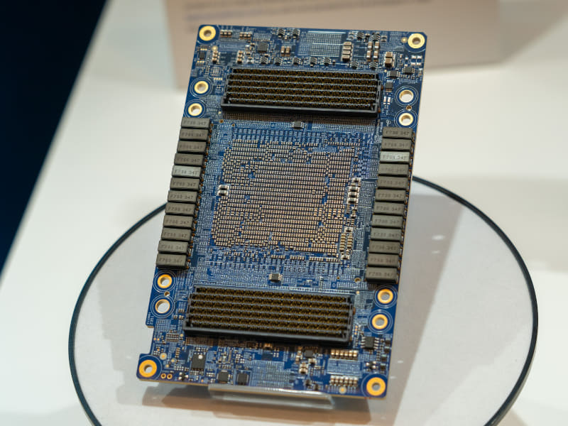 スタッフいわく「"AIアクセラレータ"は特殊なものという意識はどうしてもあるが、そうではないことを知ってほしい」とのこと