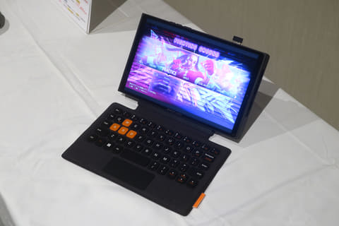10.95型は大きすぎる？8.8型でどうでしょう。「ONEXPLAYER X1