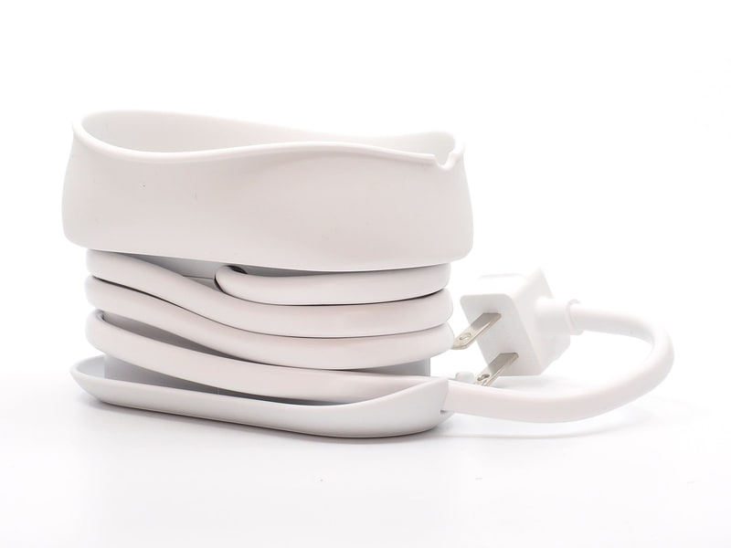 ケーブルはソフトカバー内に巻き付けて収納