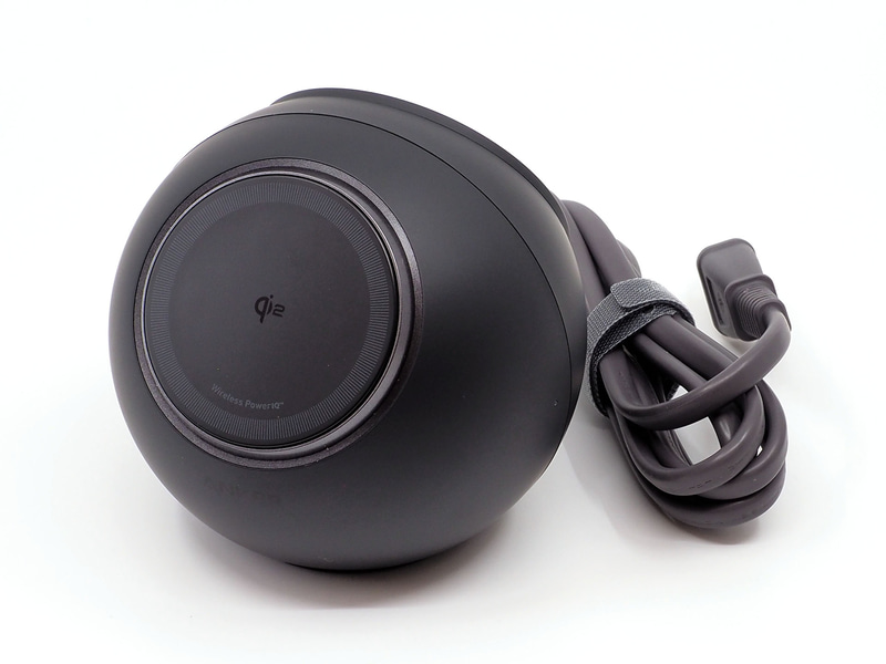 Anker MagGo Magnetic Charging Station(8-in-1)。Amazon価格は9,990円