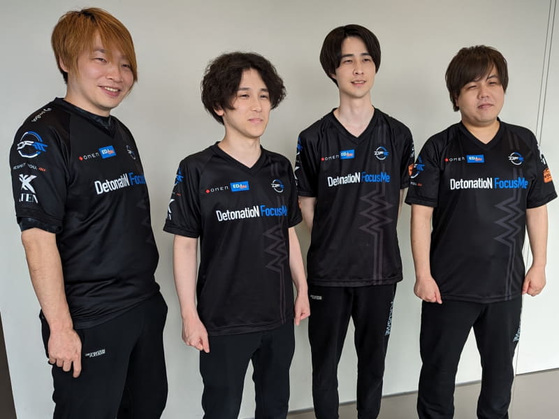 板橋ザンギエフは、使用キャラのザンギエフが調整でかなり使いやすくなったため、今年はいい戦いができるんじゃないかという予感がしていると語った。また、ファンの人に見てほしいポイントを聞かれた板橋ザンギエフは、チームの和気あいあいとした雰囲気を一緒に楽しんでもらえたらうれしいと語った