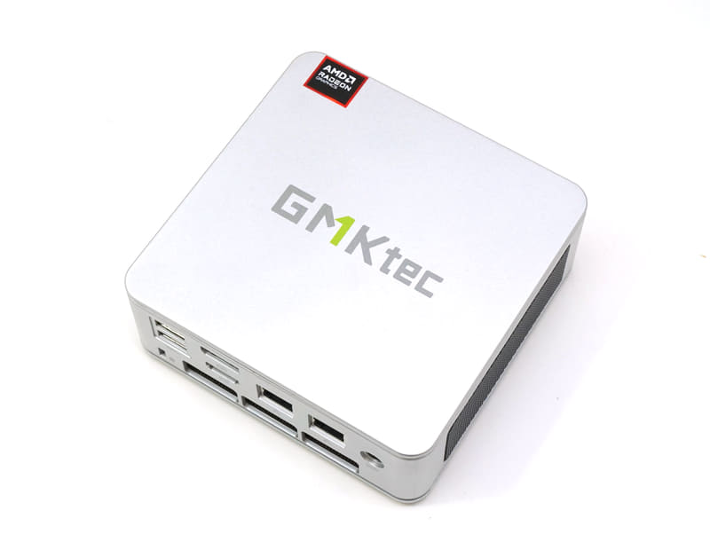 天板はメーカー名がプリントされたシンプルなデザイン