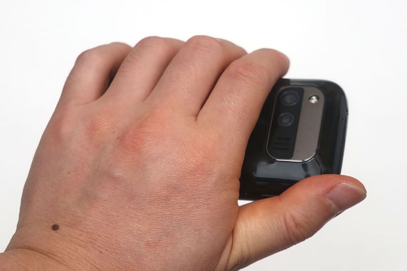 なめらかなフォルムで、使わなくてもついつい手にしてしまう