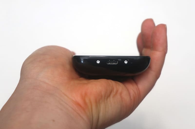 なめらかなフォルムで、使わなくてもついつい手にしてしまう