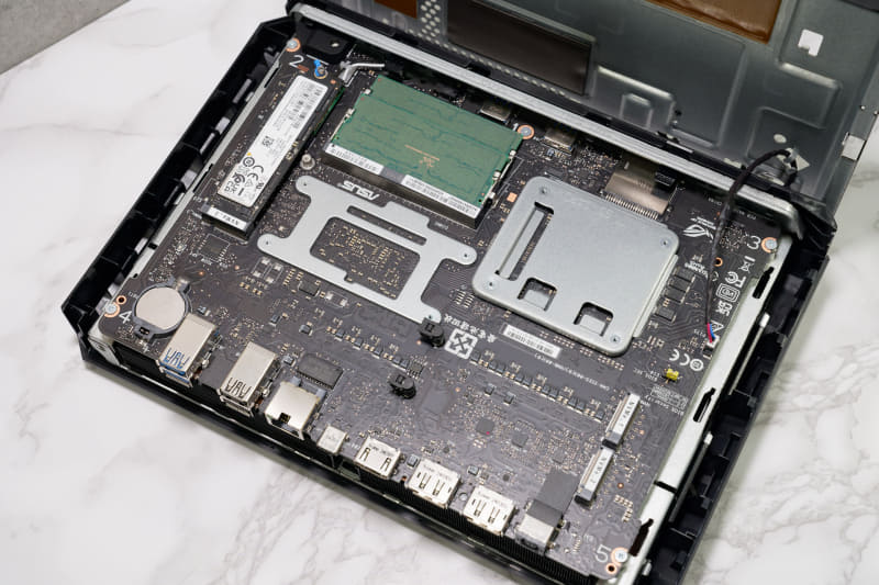 フレームを外したところ