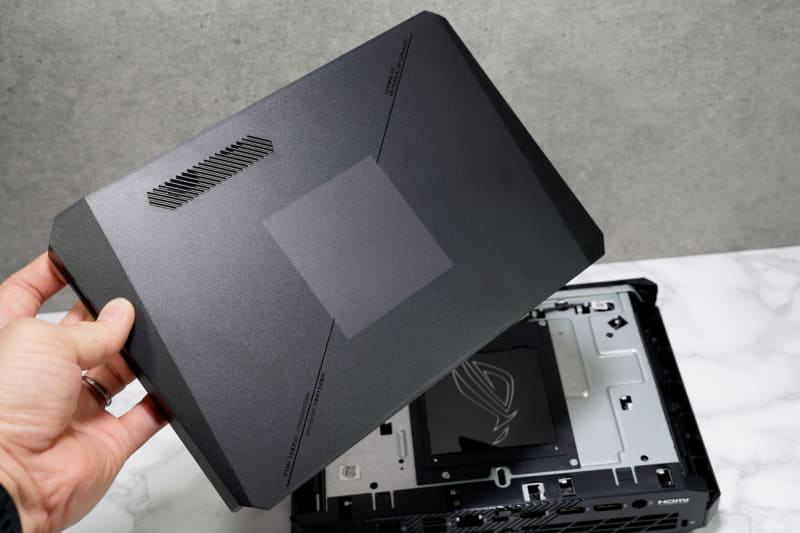 天板は中央部が透けている