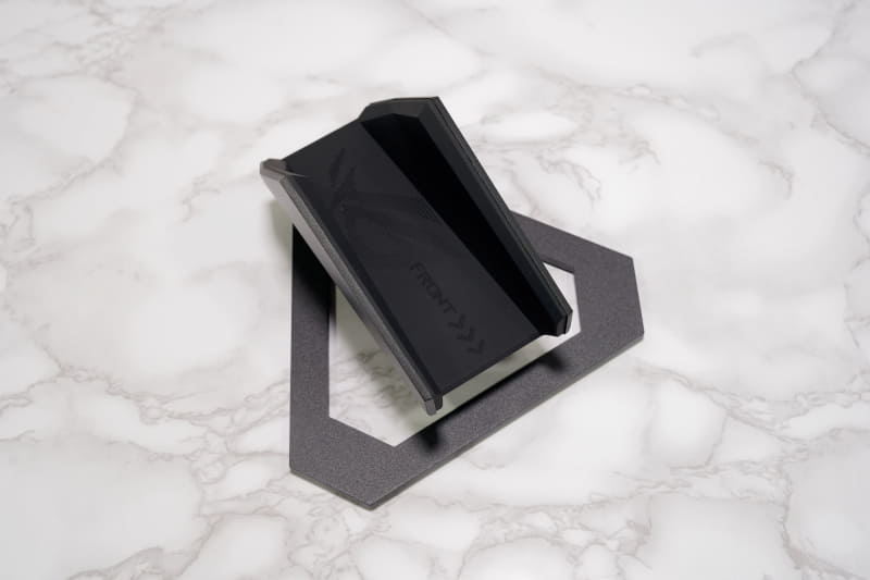 付属の縦置き用スタンド