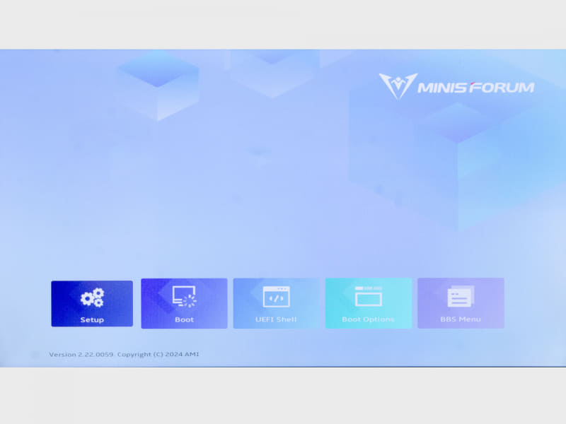 BIOS / Menu。起動時[DEL]キーで表示
