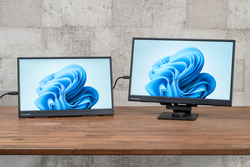 アイ・オー・データのモバイルモニター。左が15.6型「EX-YC162H-F」、17.3型「EX-YC172A-F」
