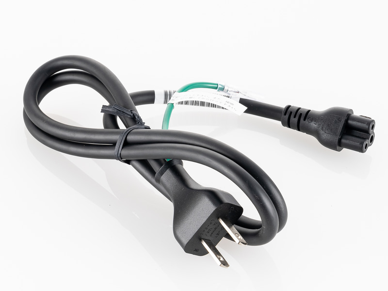 HPといえばこの布巻コード、ACコードはミッキーケーブル仕様