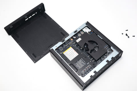 PC短評】ミニPCだけど、M.2を4基つけました。「MINISFORUM MS-A1