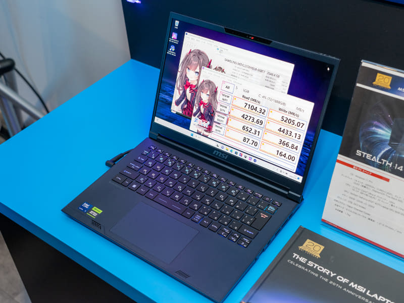 薄型上位モデル「Stealth 14 AI Studio A1V」