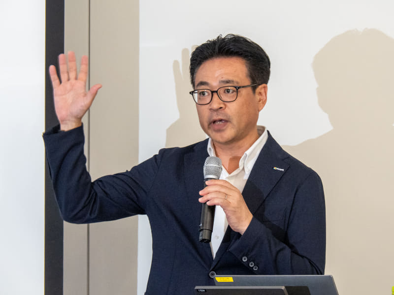 日本マイクロソフト 業務執行役員 デバイスパートナーセールス事業本部 事業本部長 佐藤久氏