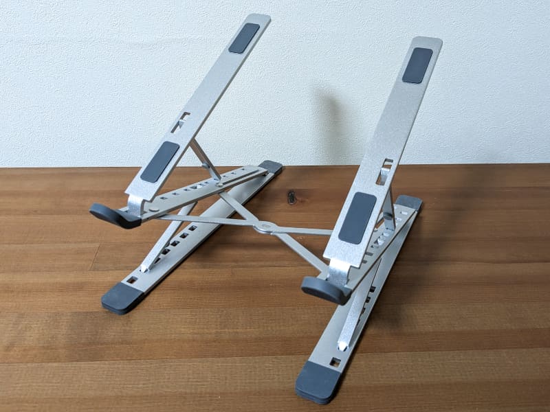 モニタースタンド