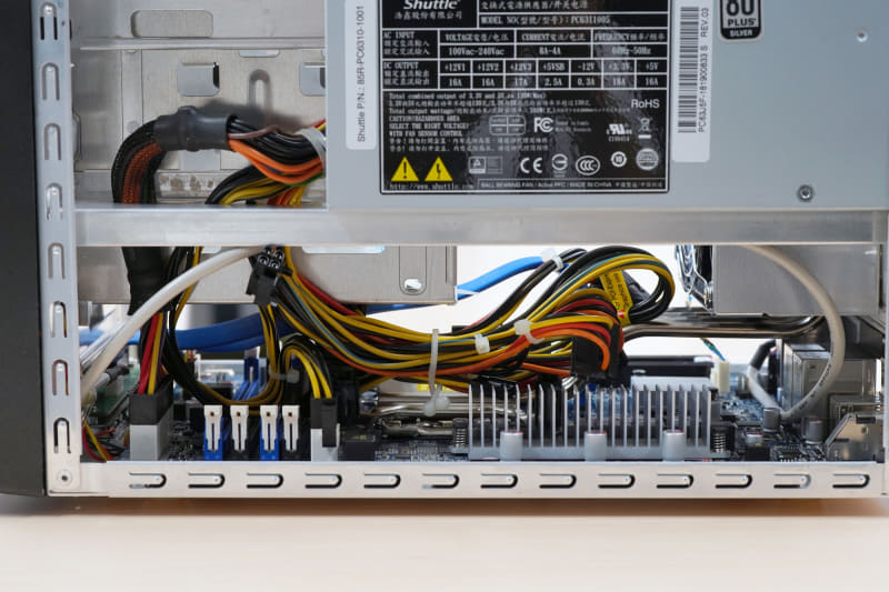 500Wの電源を搭載