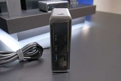 Anker、GaN採用でACアダプタ内蔵のUSB 3.1 Type-Cドック。100W充電も