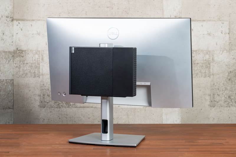 スタンド支柱の背面側にミニPCを固定する