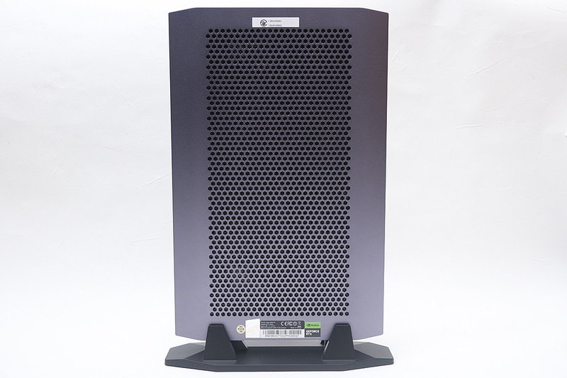 右側面はほぼ吸気口