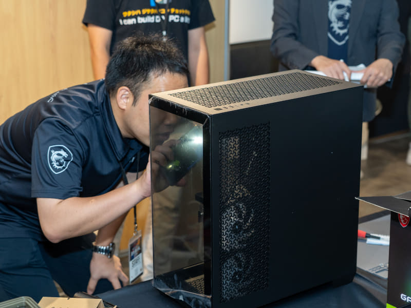 完成後はスタッフがチェック