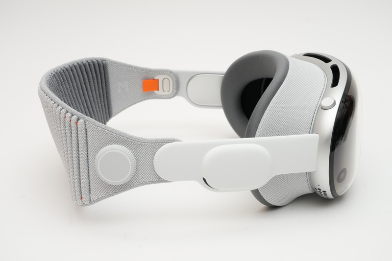 デュアルドライバー搭載の「オーディオポッド」では、低音もしっかりと出ており、バランスのいいサウンドを楽しめる