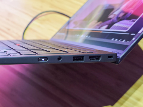 笠原一輝のユビキタス情報局】1kgを切っただけじゃない！「ThinkPad X1