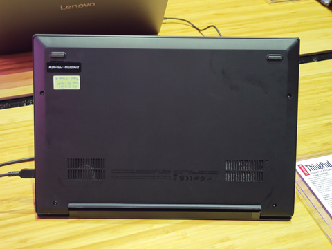 笠原一輝のユビキタス情報局】1kgを切っただけじゃない！「ThinkPad X1