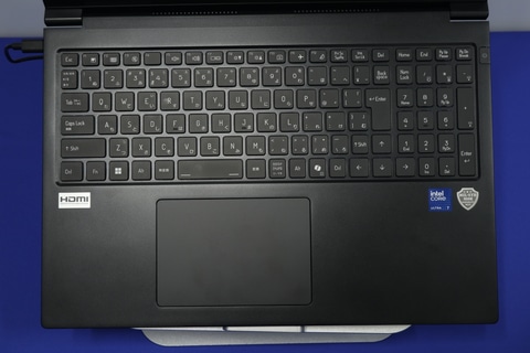 サードウェーブの960gのLunar Lake搭載ノート、発売前に実機を写真で