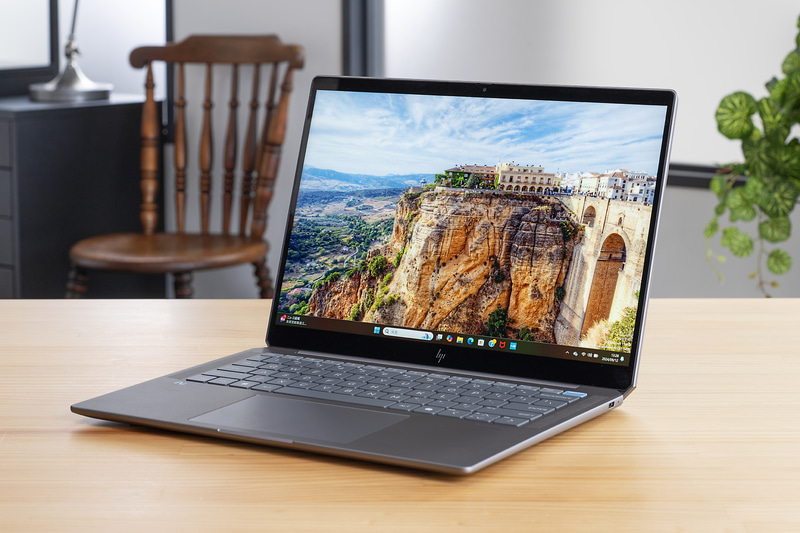 HPの「<a href="https://jp.ext.hp.com/notebooks/personal/omnibook_ultra_14_fd/" class="n" target="_blank">OmniBook Ultra 14-fd</a>。直販価格は29万9,200円から ※記事掲載時点