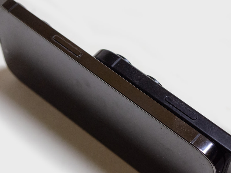 iPhone 13 Proとの比較/エッジ部分