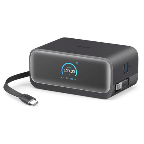 Anker、初の巻取り式ケーブル内蔵モバイルバッテリ - PC Watch