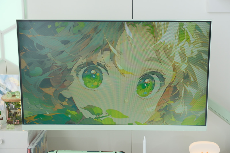 ミントグリーン