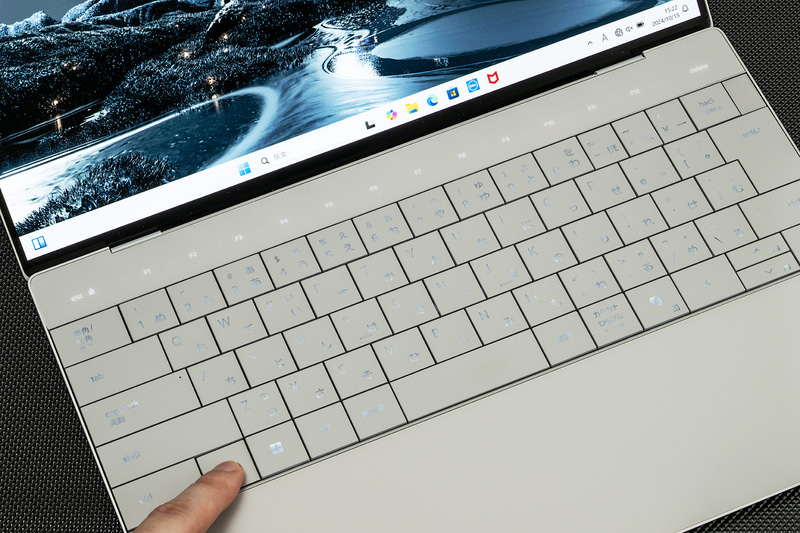 「fn」キーを押すことでファンクションキーに切り替わる