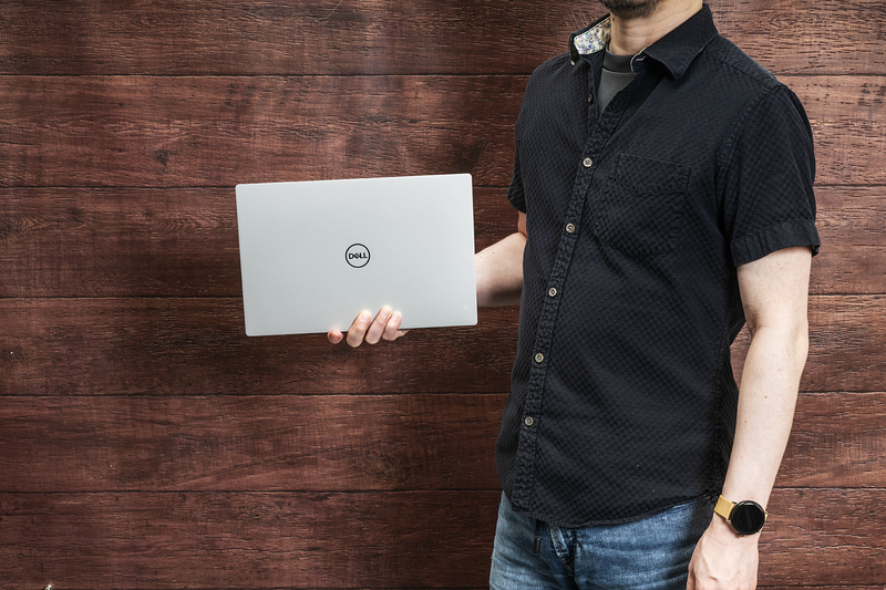 コンパクトで持ち運びは楽々。剛性感もあるので安心だ