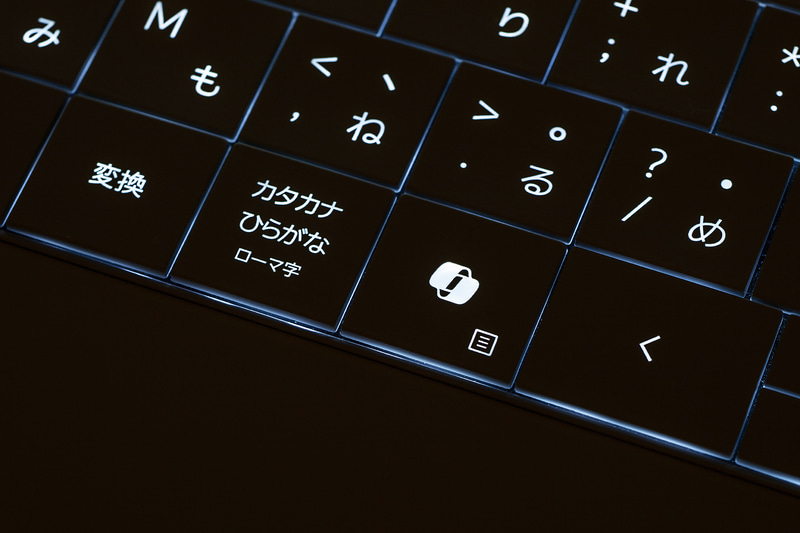 通常のキーもバックライト装備