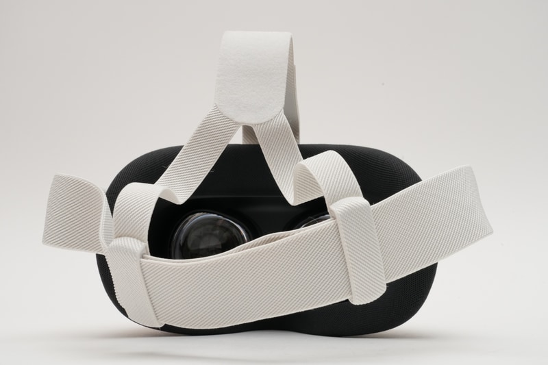 標準ヘッドストラップの構造はQuest 3と同じ