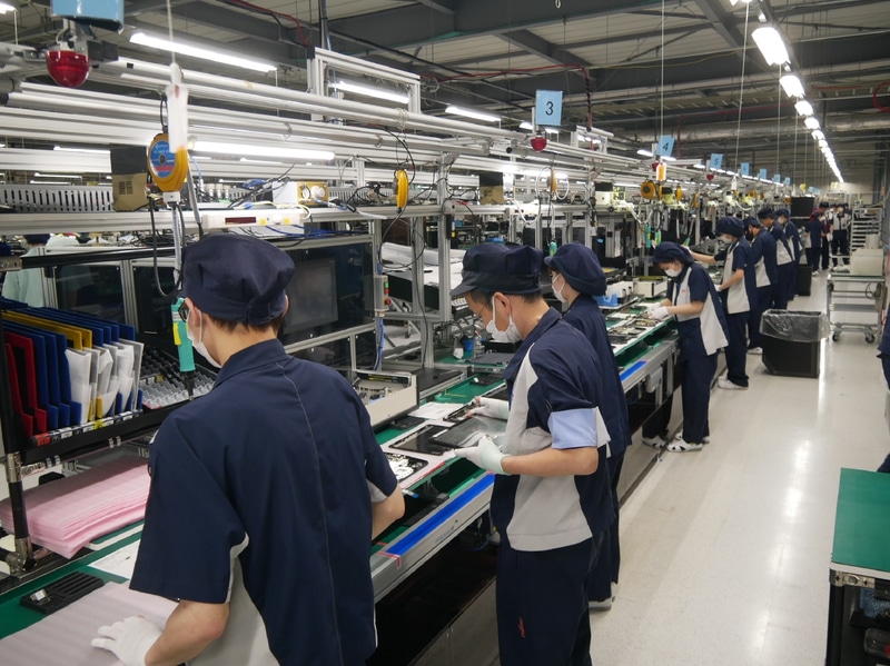 初めての組立ではあるが、選りすぐりの匠たちが作業を行なっており、改善点をみつけながら作業を進めている