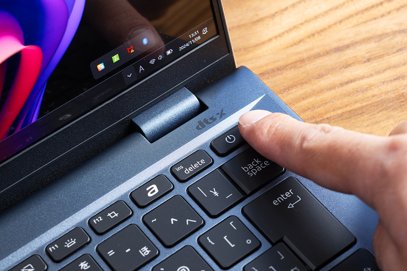 電源ボタン一体型の指紋センサー