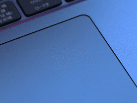 NPUの稼働時はタッチパッド内のロゴが点滅する