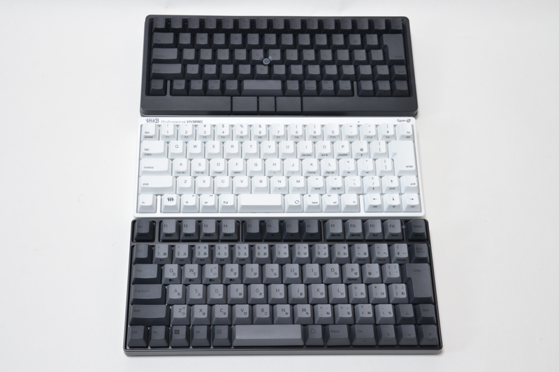 上から順に、HHKB Studio、HHKB Professional HYBRID Type-S、REALFORCE RC1