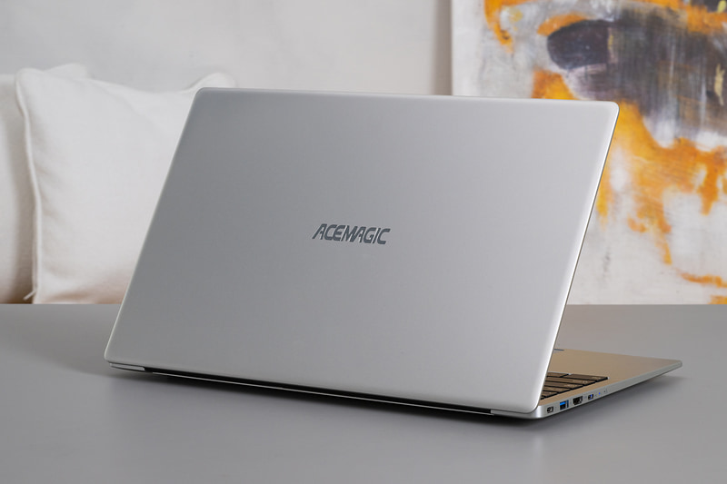 素材には再生アルミニウムを使用しているという