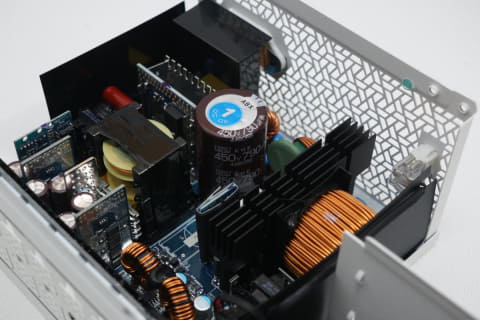 やじうまミニレビュー】スペックよし静音性よし。自作もちゃ～んと考慮