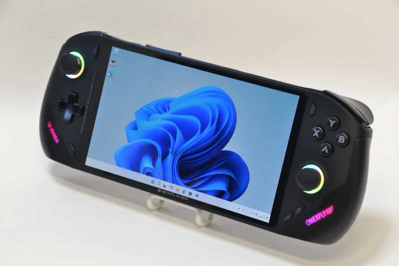 ベタなデザインが本機の魅力でもある