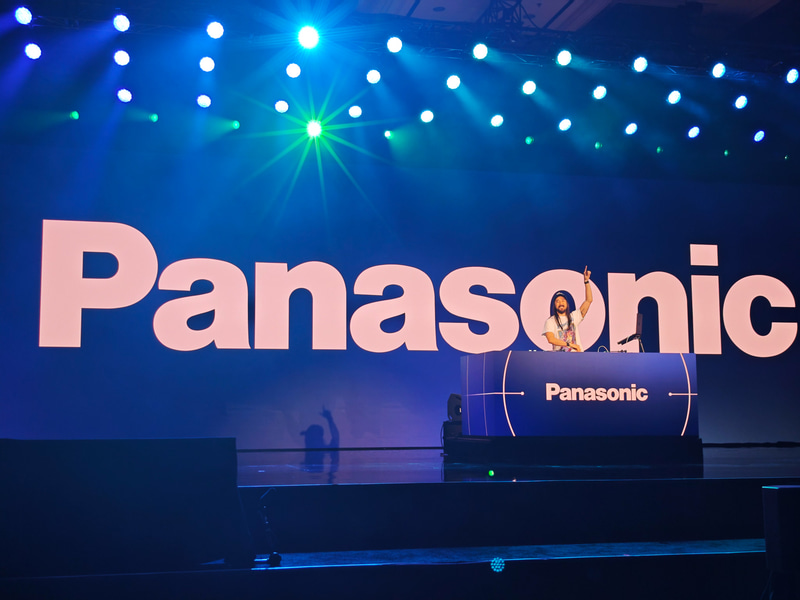 前座として行なわれたスティーブ青木氏のパフォーマンス